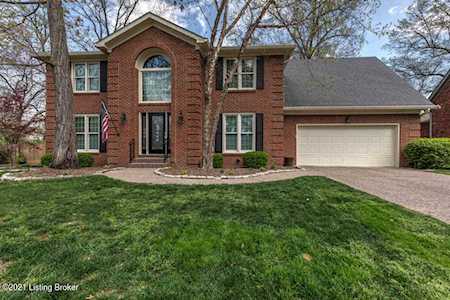 403 Lyndonwoods Cir Louisville, KY 40222
