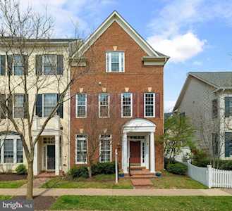 1107 Crestfield Dr Rockville, MD 20850