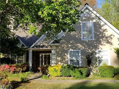 2301 Clipper Ln Marietta, GA 30062