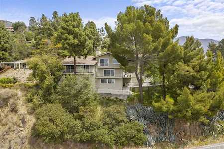 5527 Vista Canada Place La Canada Flintridge, CA 91011