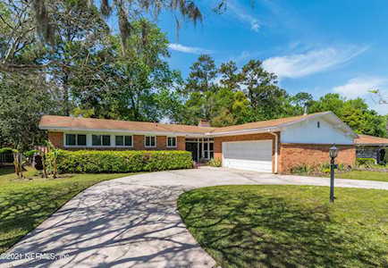 6820 Caballero Dr Jacksonville, FL 32217