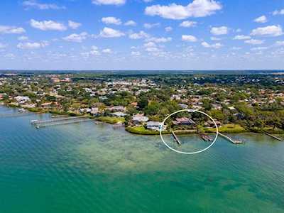 2251 Bayshore Rd Nokomis, FL 34275