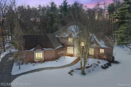 9030 W Hidden Ct Green Oak Twp, MI 48178