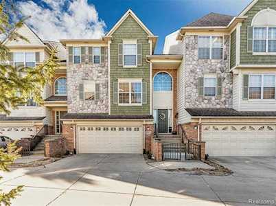 4742 Maddie Ln Dearborn, MI 48126