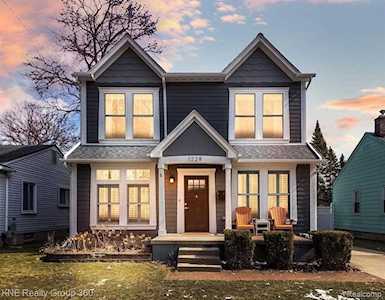 1229 Hoffman Ave Royal Oak, MI 48067