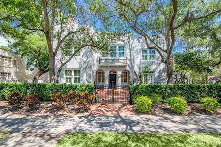 4625 W Woodmere Rd Tampa, FL 33609