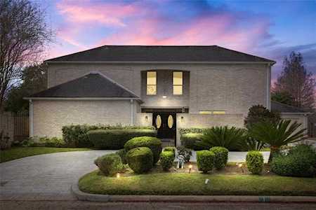 1 Crestwood Circle Sugar Land, TX 77478