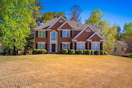 194 Lake Ruby Dr Suwanee, GA 30024