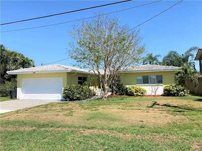 505 Crystal Dr Madeira Beach, FL 33708