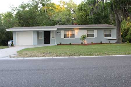 8214 Merivale Rd Jacksonville, FL 32208