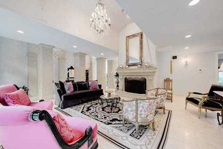 1421 Circle Ridge DR West Lake Hills, TX 78746
