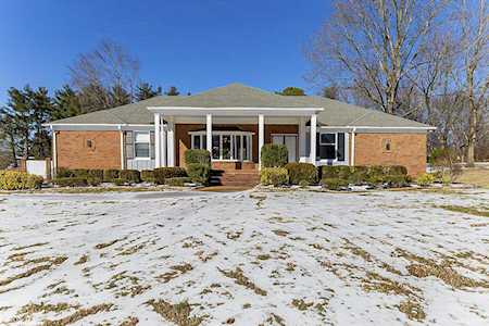 221 Shute Ln Old Hickory, TN 37138