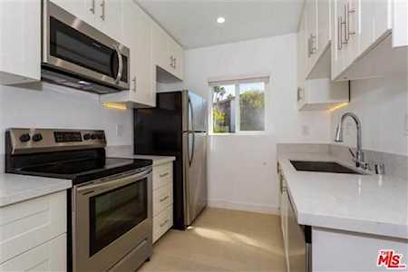 425 Idaho Avenue #7 Santa Monica, CA 90403