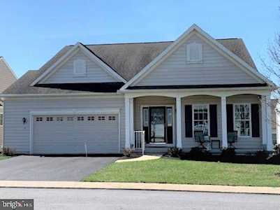 6 Boxwood Ln Gordonville, PA 17529