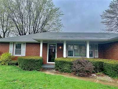 1520 E 43rd St Anderson, IN 46013