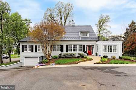 1806 Arlington Ridge Rd Arlington, VA 22202