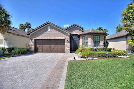 135 Magellan Ct Davenport, FL 33837
