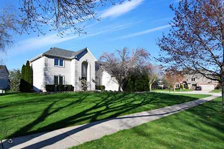 3912 Parador Dr Naperville, IL 60564