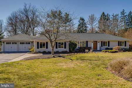 9205 Waycross Rd Ellicott City, MD 21042