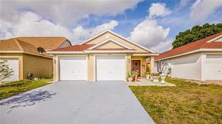 2409 Woods Edge CIRCLE Orlando, FL 32817