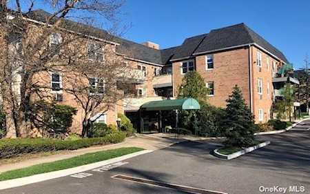 570 Broadway Lynbrook, NY 11563