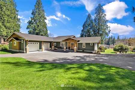 716 245th Place NE Sammamish, WA 98074