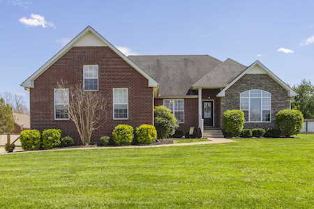 1019 Vista Dr Greenbrier, TN 37073