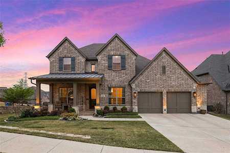 991 Riviera Road Roanoke, TX 76262