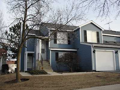 1001 Mallard Circle #1001 Schaumburg, IL 60193