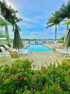 225 104th Ave #108 Treasure Island, FL 33706