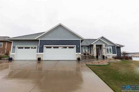 2701 S Moss Stone Ave Sioux Falls, SD 57110