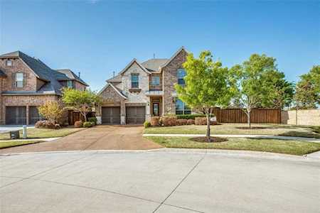 715 Sweet Iron Road Frisco, TX 75036