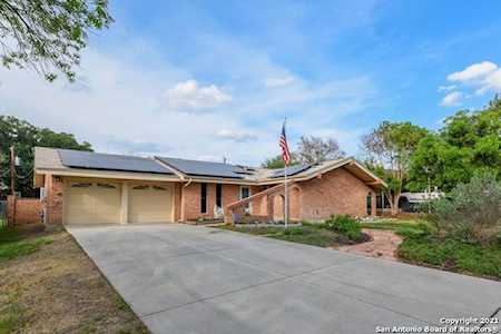 5515 Gleason Dr San Antonio, TX 78240