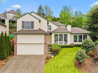 6317 SW Bently Ct Portland, OR 97219