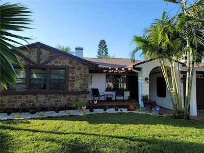 15902 Redington Dr Redington Beach, FL 33708