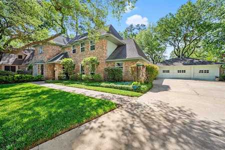 5407 Verdant Way Houston, TX 77069