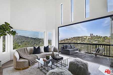 11559 Dona Teresa Drive Studio City, CA 91604