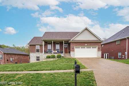 604 Chieftain Dr Fairdale, KY 40118