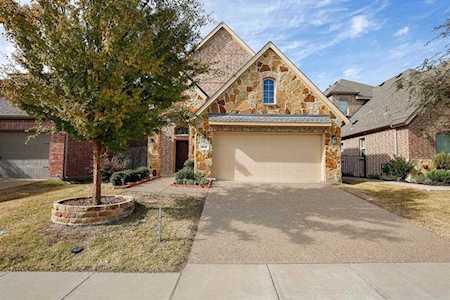 812 MEMORY Lane Mckinney, TX 75072