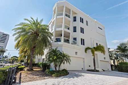 305 Beach Rd #305-1 Sarasota, FL 34242