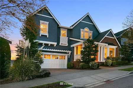 2452 NE Daphne St Issaquah, WA 98029
