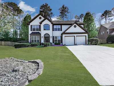 620 Garnet Ct Canton, GA 30114