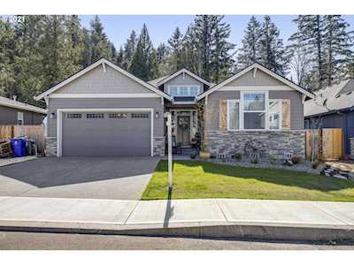 1390 NE Cascadia Ridge Dr Estacada, OR 97023