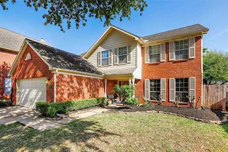 7107 Little Willow Dr Pasadena, TX 77505