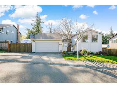 2138 Club House Dr West Linn, OR 97068