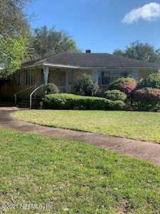 1634 Woodmere Dr Jacksonville, FL 32210