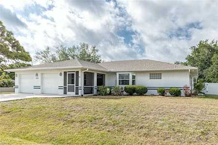 1075 Oleander St Englewood, FL 34223