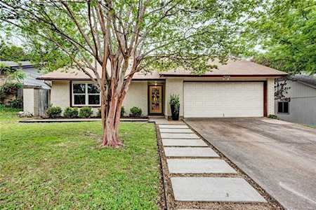 8200 Peaceful Hill LN Austin, TX 78748