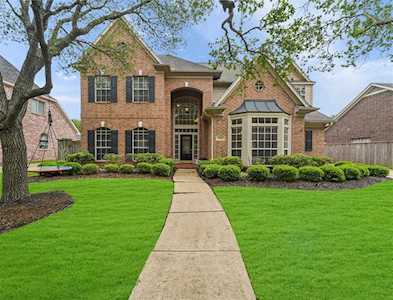 1510 Quiet Trl Sugar Land, TX 77479