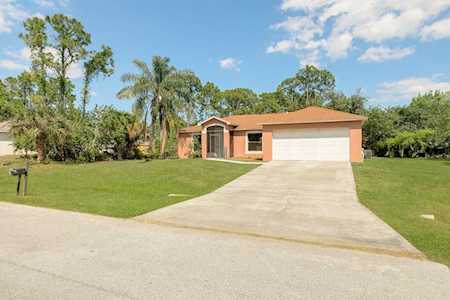 843 SE Aruba Avenue Palm Bay, FL 32909